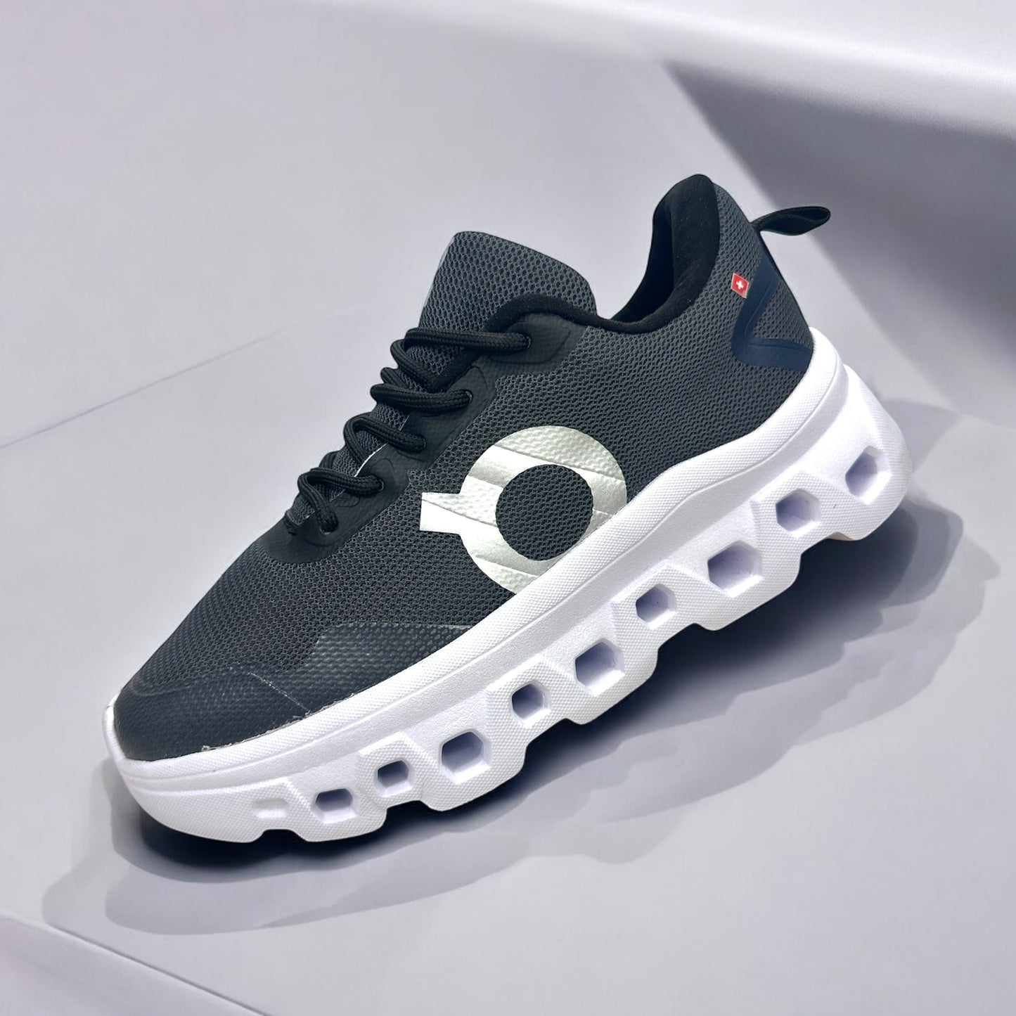 ON QLOUD-GRIS